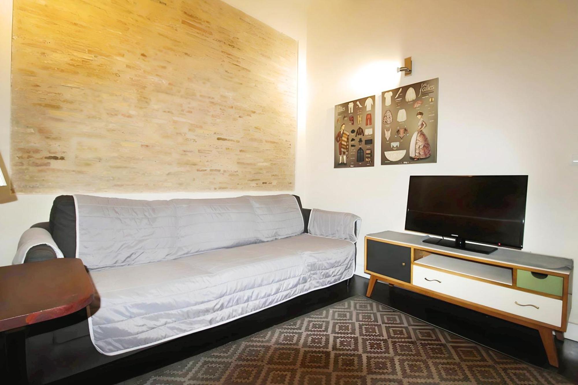 Apartamento Reformado Cerca De La Plaza Redonda Valencia Exterior photo